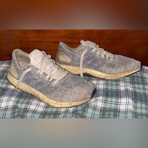 Men’s adidas size 9.5 shoes